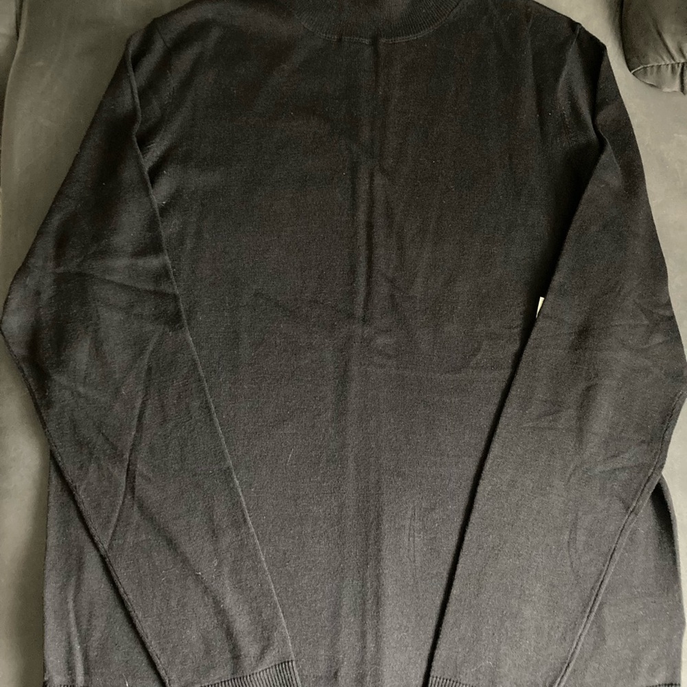 Amazon Essentials Black Turtleneck Sweater